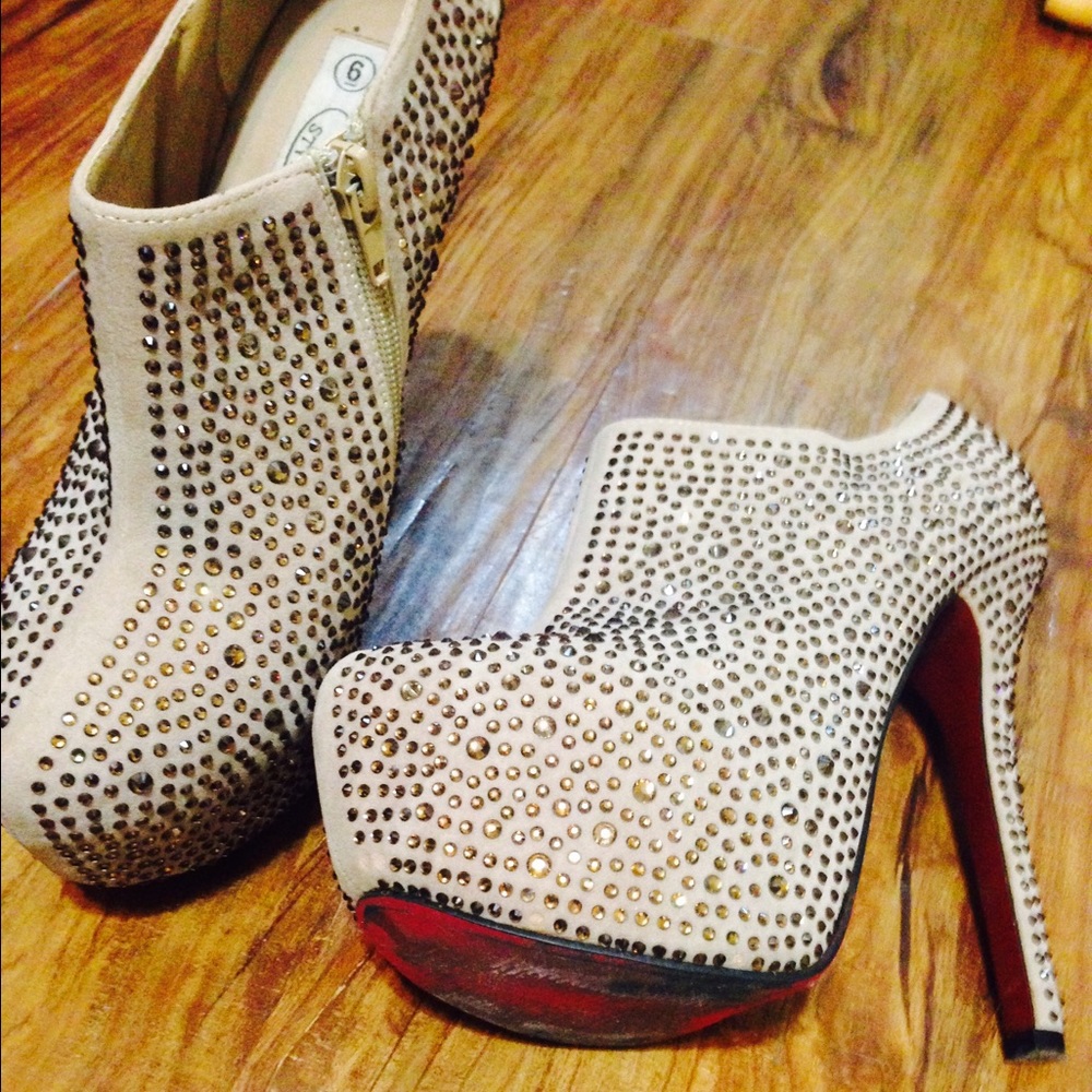 Swarovski Crystal Booties - Picture 2 of 4